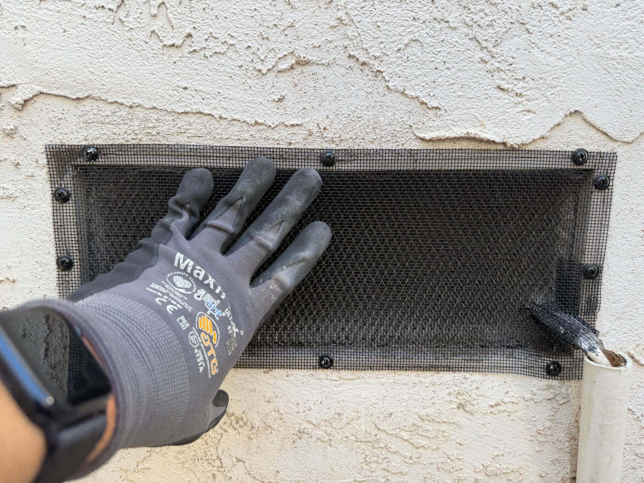 Ground Vent - Ember Screen Installed - 'Press Test'